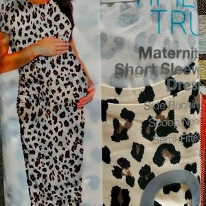 Time and Tru New Maternity dress, short sleeves, size XXL